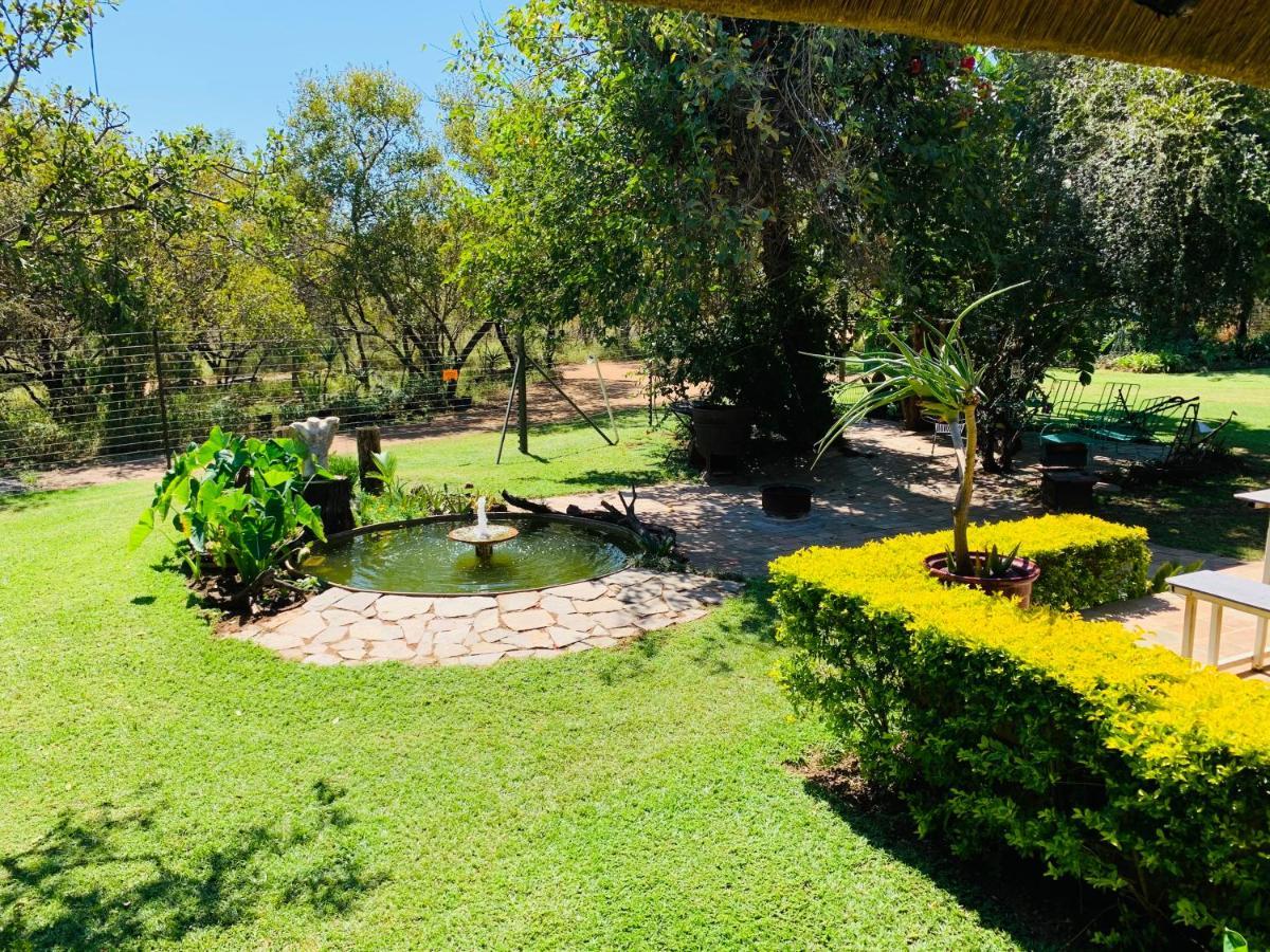 Farm Vibes Guesthouse Brits Esterno foto