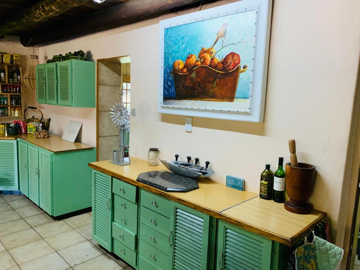 Farm Vibes Guesthouse Brits Esterno foto