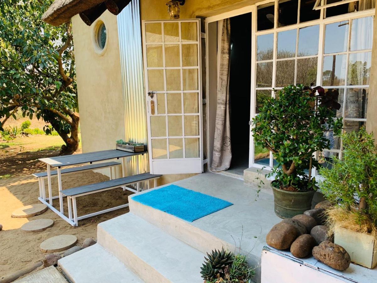 Farm Vibes Guesthouse Brits Esterno foto