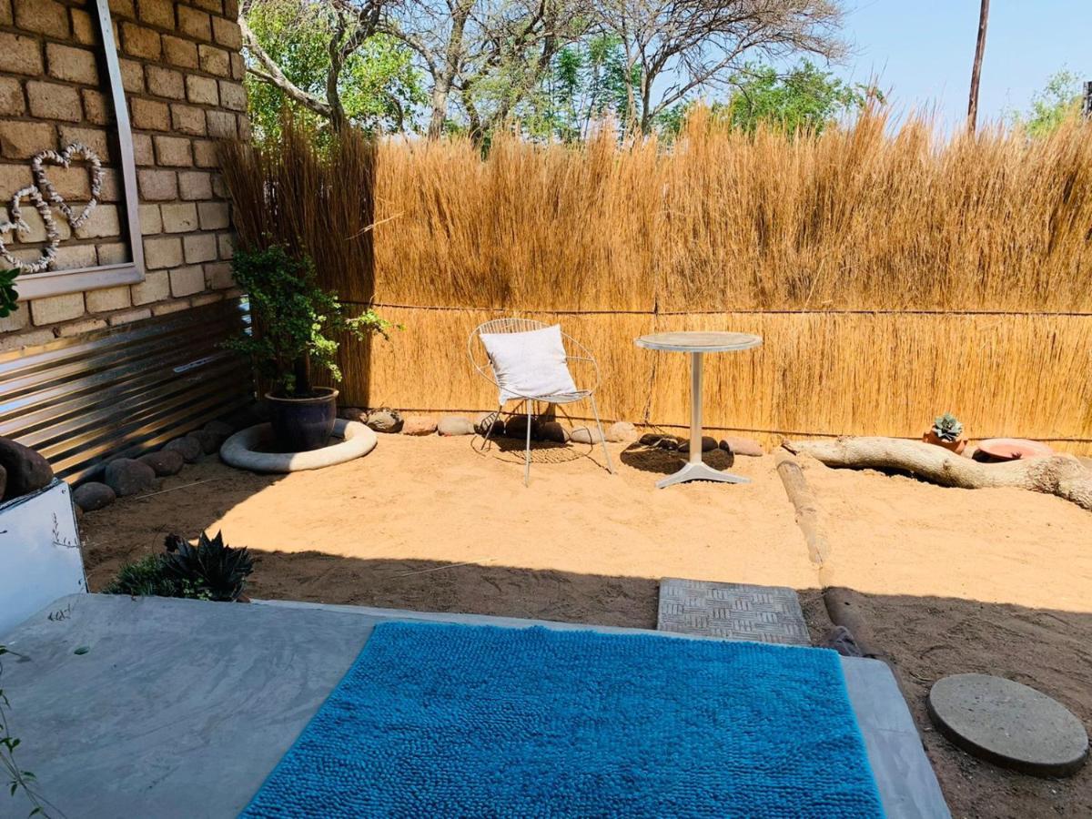 Farm Vibes Guesthouse Brits Esterno foto